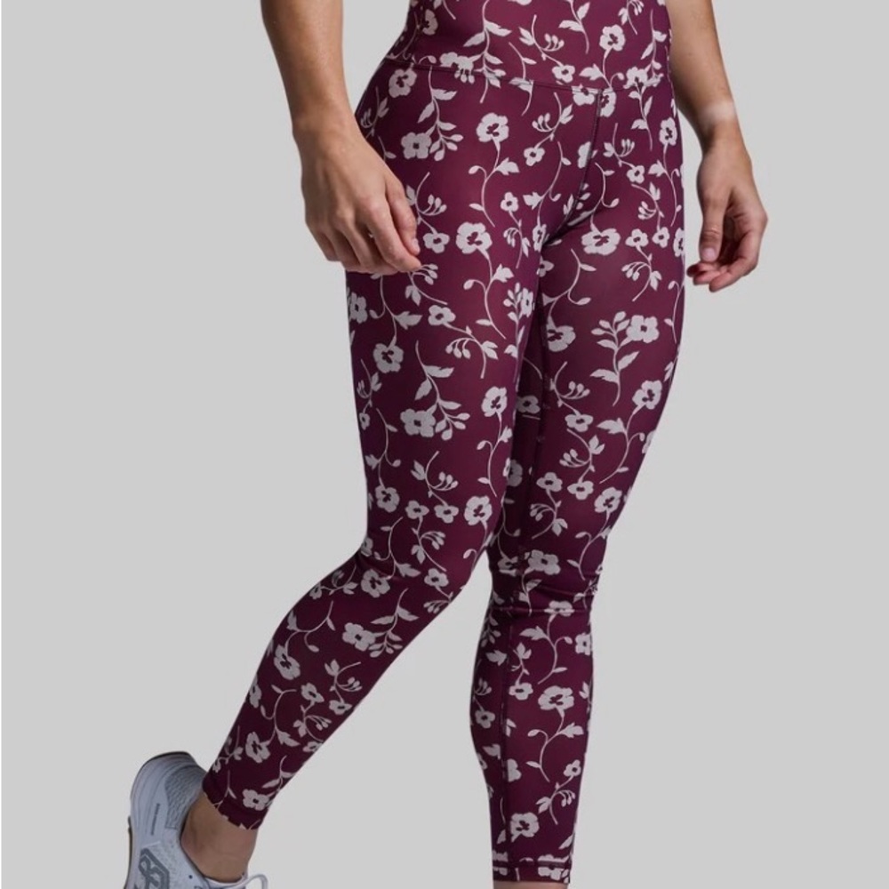Born Primitive Synergy Legging - Cosmo - Size Medium
